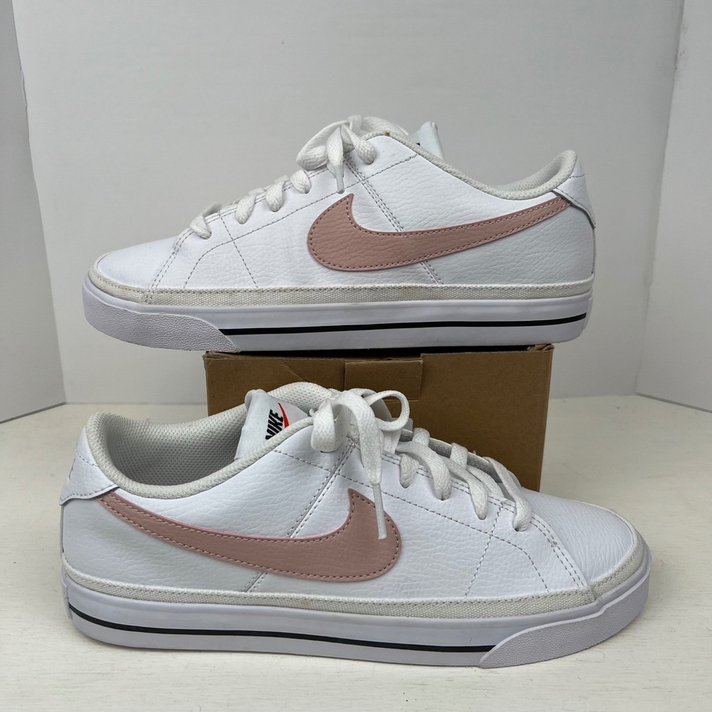 Nike Court Legacy Womens White Pink Leather Low Top Sneakers CU4149-107 Size 9